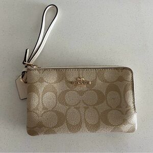 Coach Signature Collection Wristlet Clutch Beige White